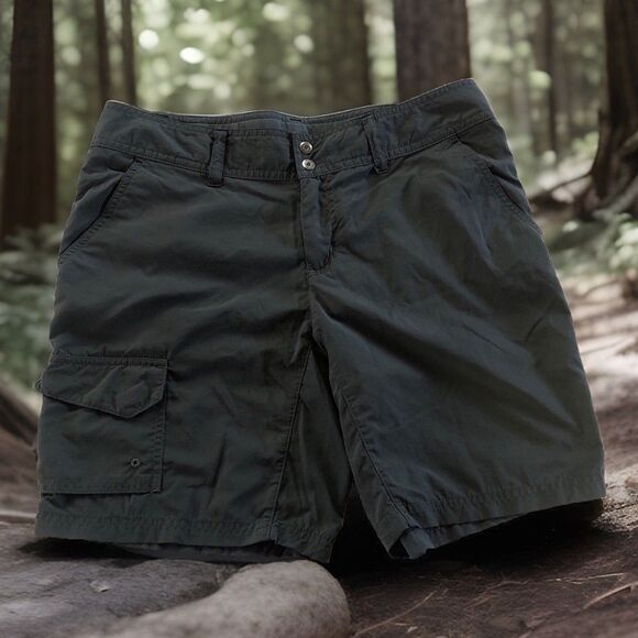 Columbia Women’s Omni Shade Cargo Shorts Tag Size 6 - Picture 1 of 15